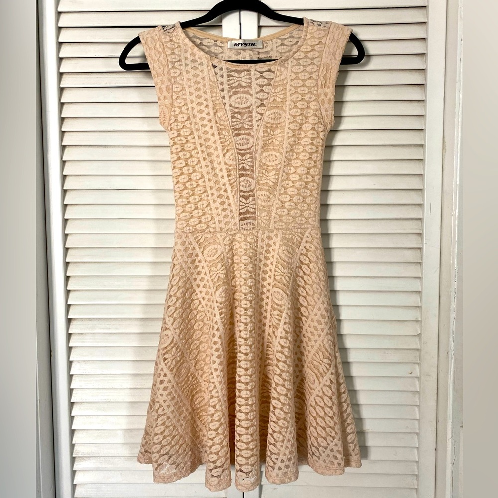 MYSTIC Lace Stretch Dress w/ Flared Skater Skirt. Fully Lined.♥️